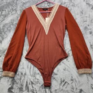 NEW Dokotoo Bodysuit Womens L Brown Cream Crochet‎ V-Neck Lantern Sleeve Boho